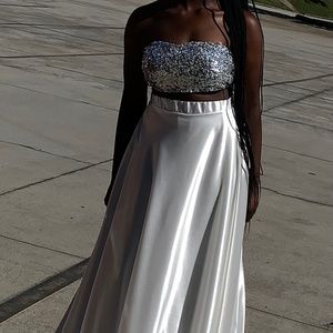 Formal / prom dress